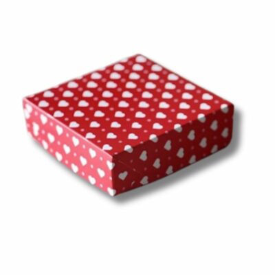 CAJA COOKIES ROJA CON CORAZONES 10.5x10.5x3 X10UN.